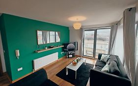 2Br Mountain View City Centre